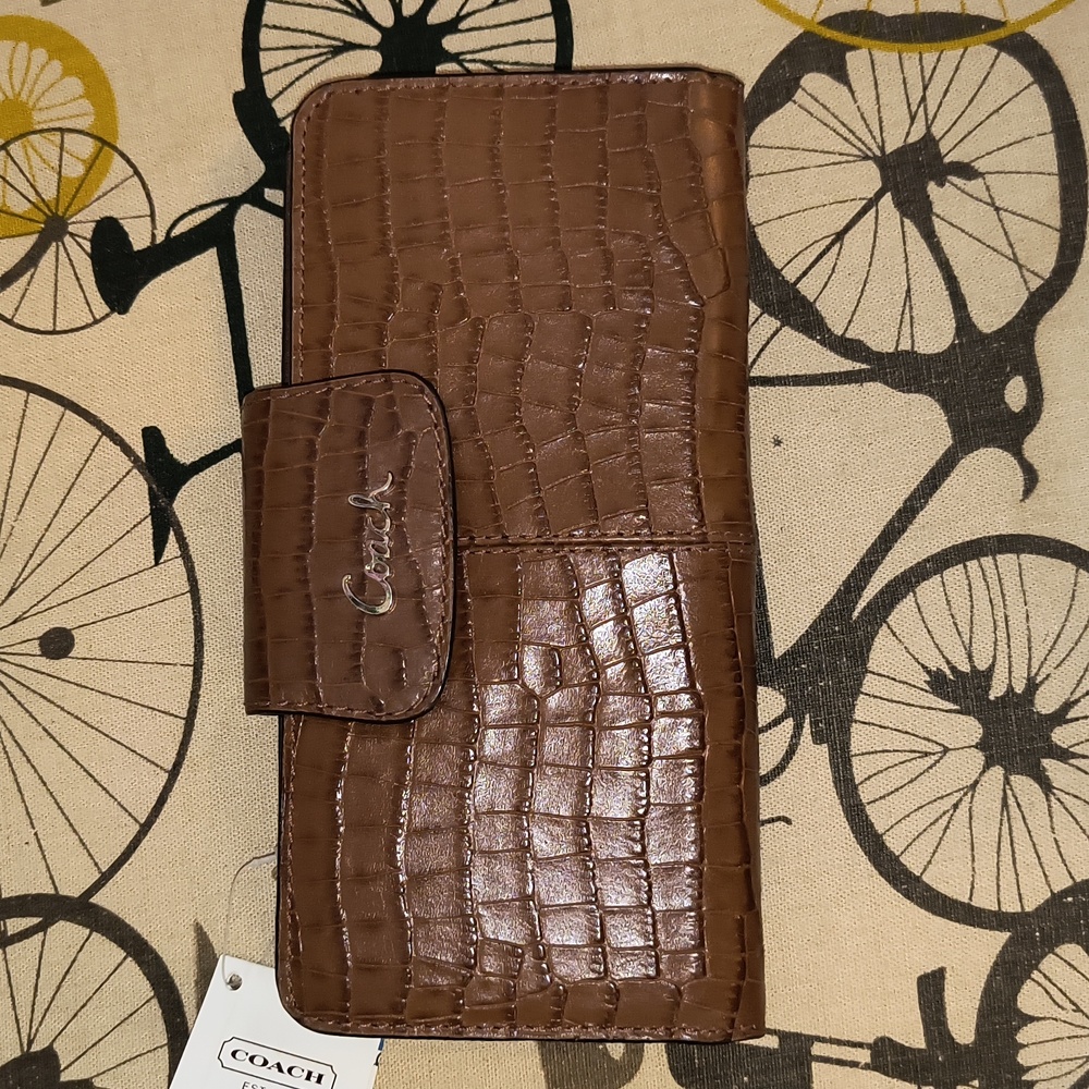 new coach wallet brown